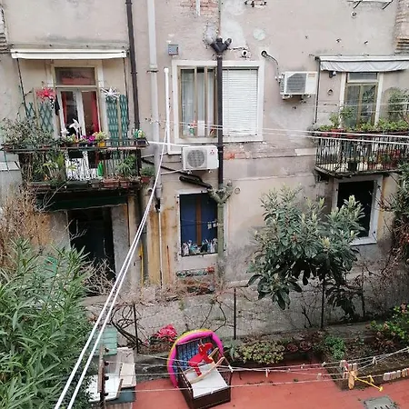 Casa Pergoletto * Venice